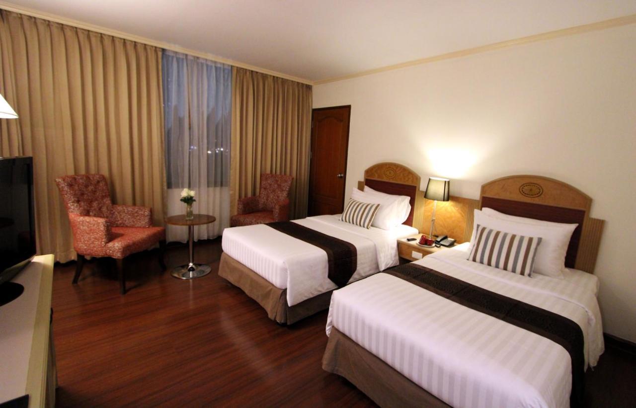 Grand Tower Inn Rama 6 Bangkok Exterior photo
