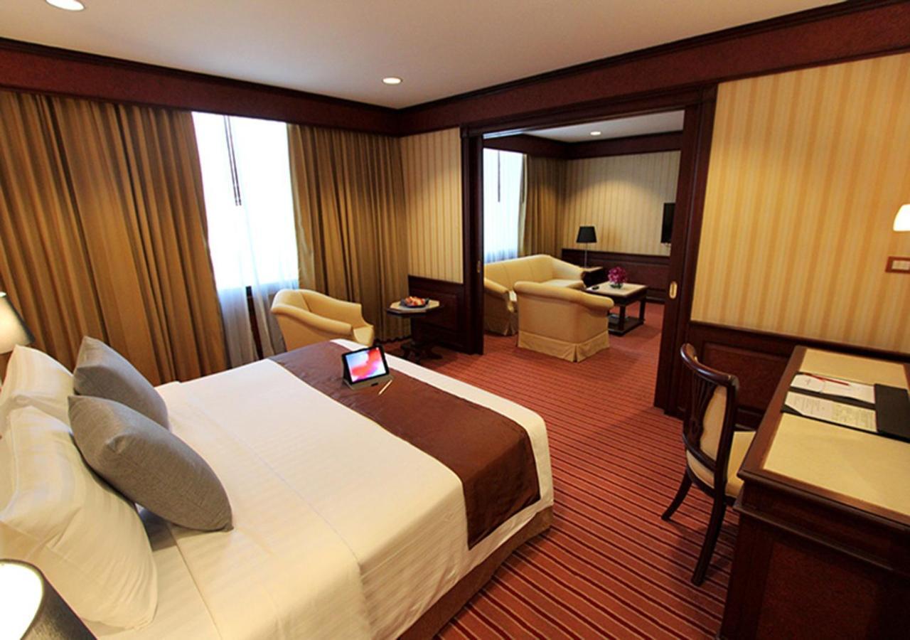 Grand Tower Inn Rama 6 Bangkok Exterior photo